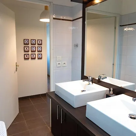 Διαμέρισμα Chouette , Un T3 Cozy Proche Du Metro Et Parking Prive A Disposition